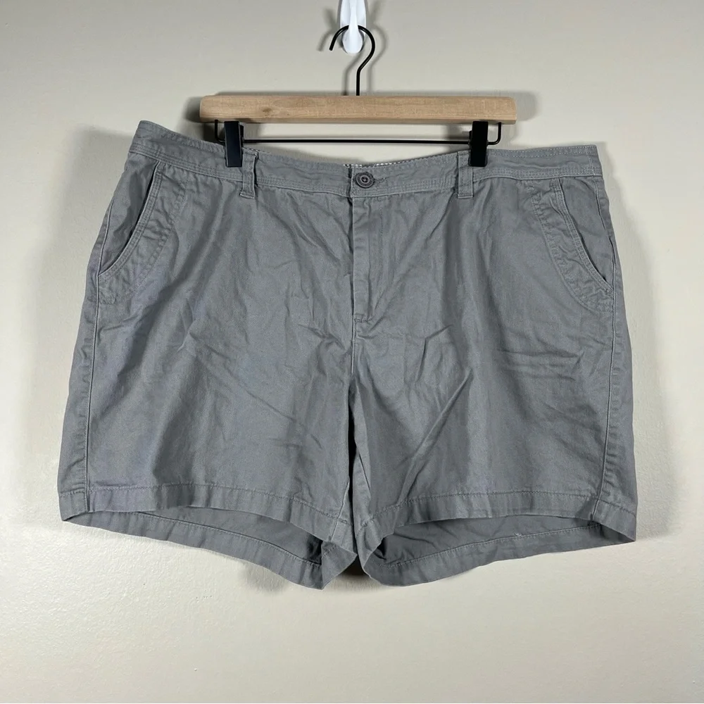 Natural Reflections Women’s Plus Size 20W Gray Casual Shorts